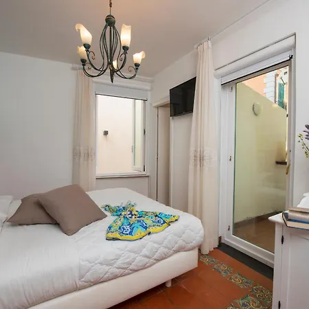 Hotel Antica Repubblica In Center At 100mt From The Sea