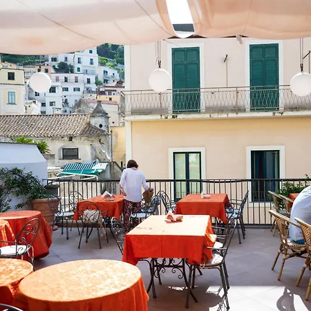 Antica Repubblica In Center At 100mt From The Sea فندق 3*