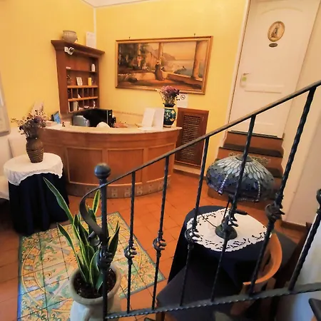 Отель Antica Repubblica In Center At 100mt From The Sea 3*